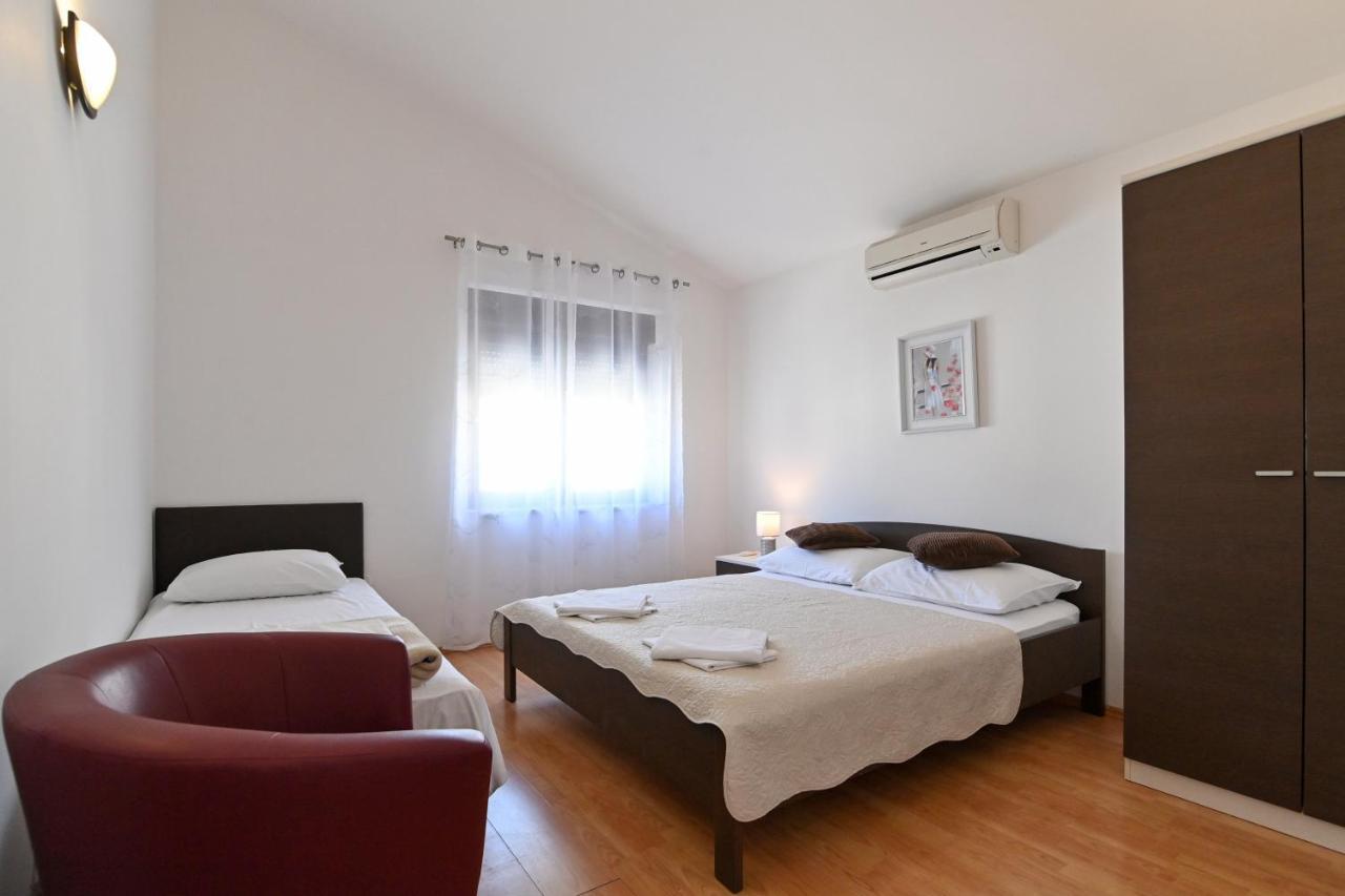 Apartments Andrea I Baska  Exterior photo